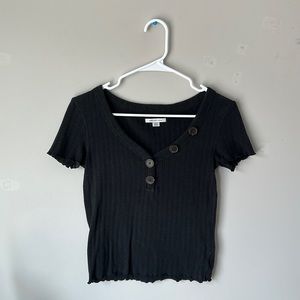 American Eagle V-Neck Fitted Tee